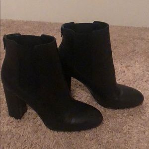 SOLD!! Sam Edelman Heeled Chelsea Boots